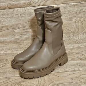 H&M Hennes Boots Womens Size US 7 EU 38 Beige Faux Leather Chunky Heels Booties